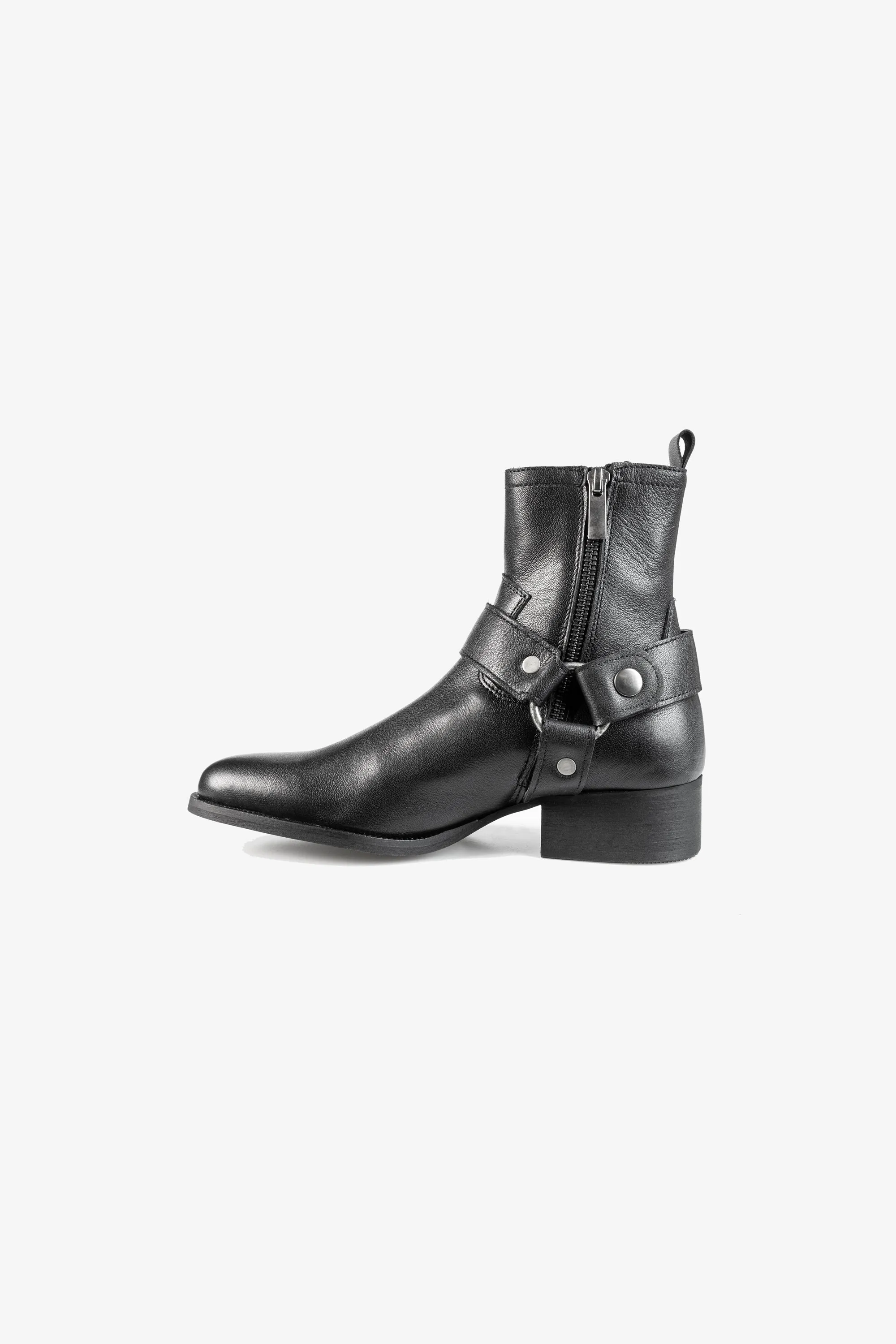 Adler Harness Boot | Matte Black