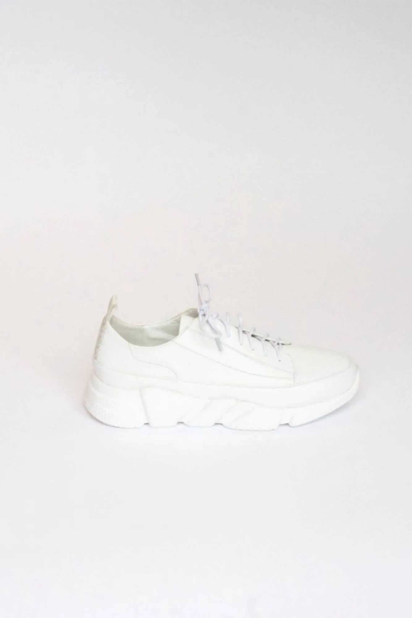 gia sneaker aspro white