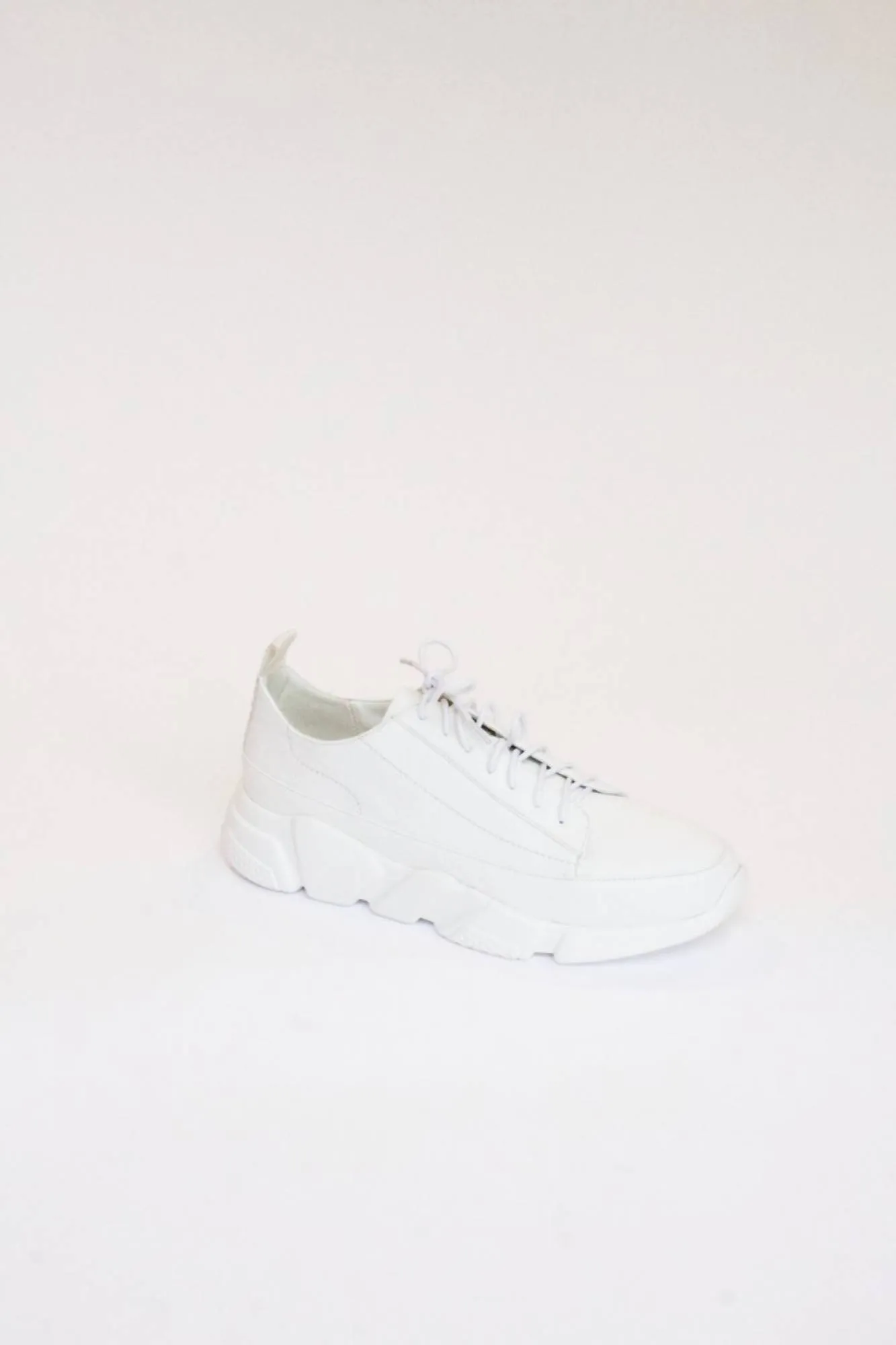 gia sneaker aspro white